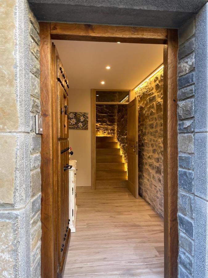 Apartamentos Casa Isabale Biescas  Esterno foto